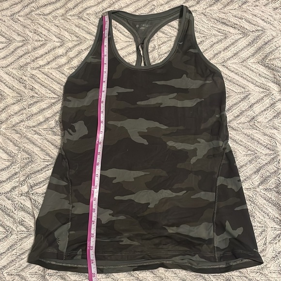 Athleta Camo Tank Top size small - Picture 10 of 10